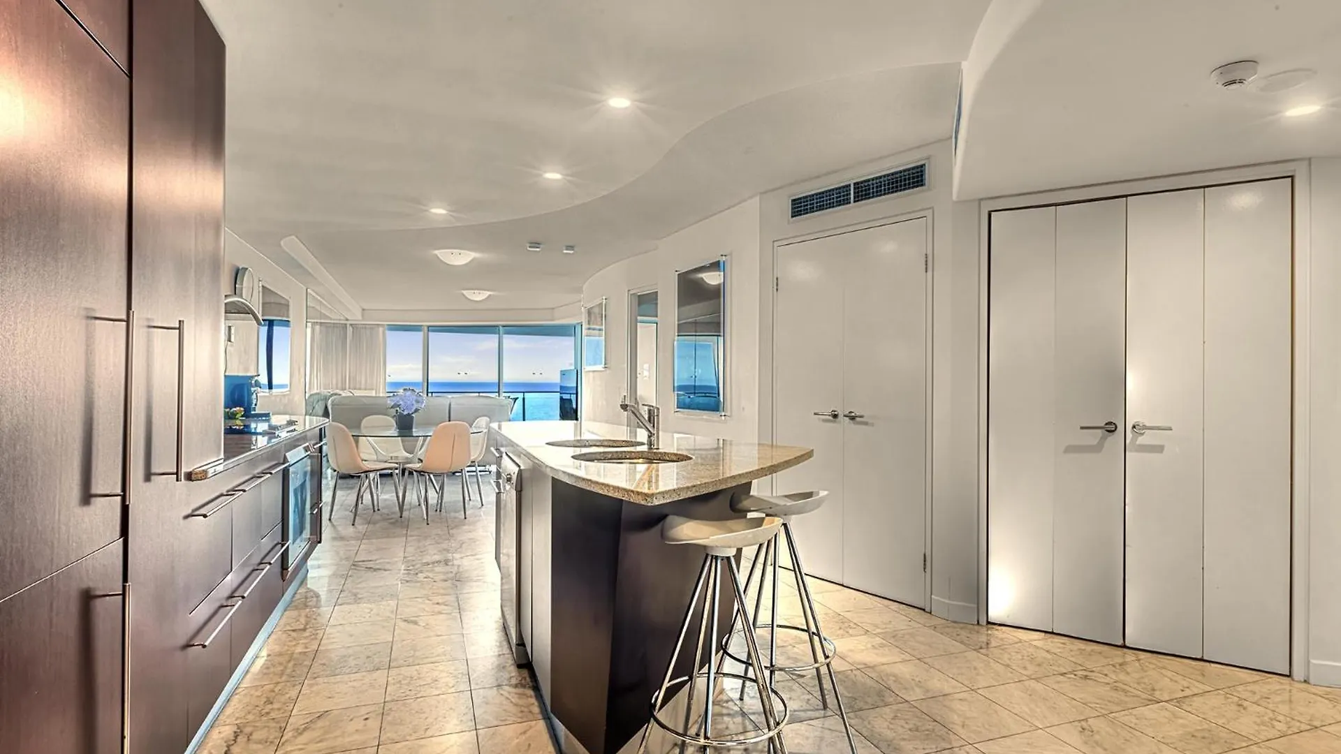 Sirocco Mooloolaba Oceanfront Luxury Sub-Penthouse 9Th Floor-Sleeps 6 Lejlighed