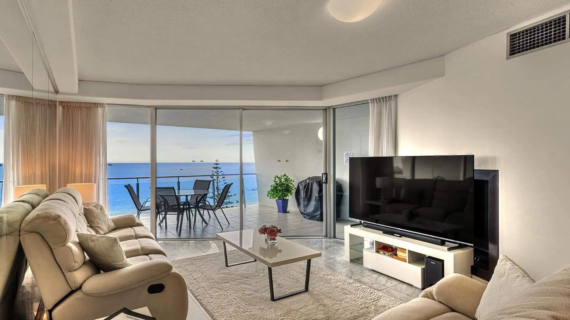 Sirocco Mooloolaba Oceanfront Luxury Sub-Penthouse 9Th Floor-Sleeps 6 Lejlighed